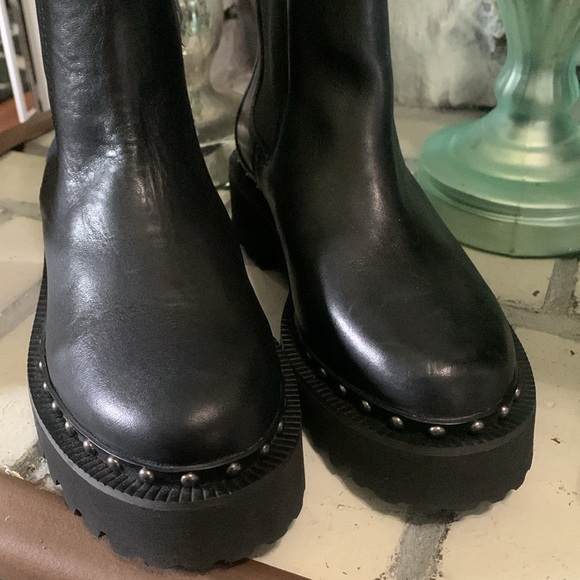 Vince Camuto Meendey Chelsea Boot black 6.5 - Picture 4 of 9